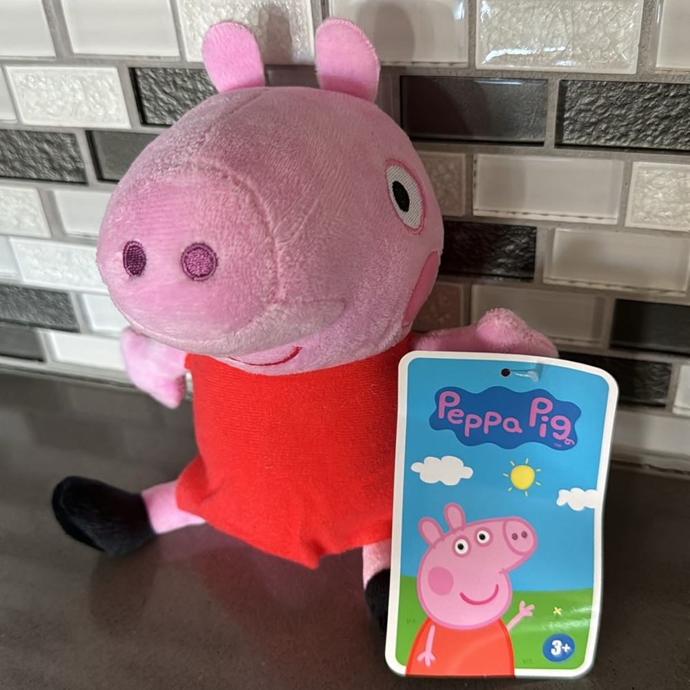 Peppa Pig (PEPPA PIG) Plush / Hasbro / 9” / Soft / Kawaii / BRAND NEW